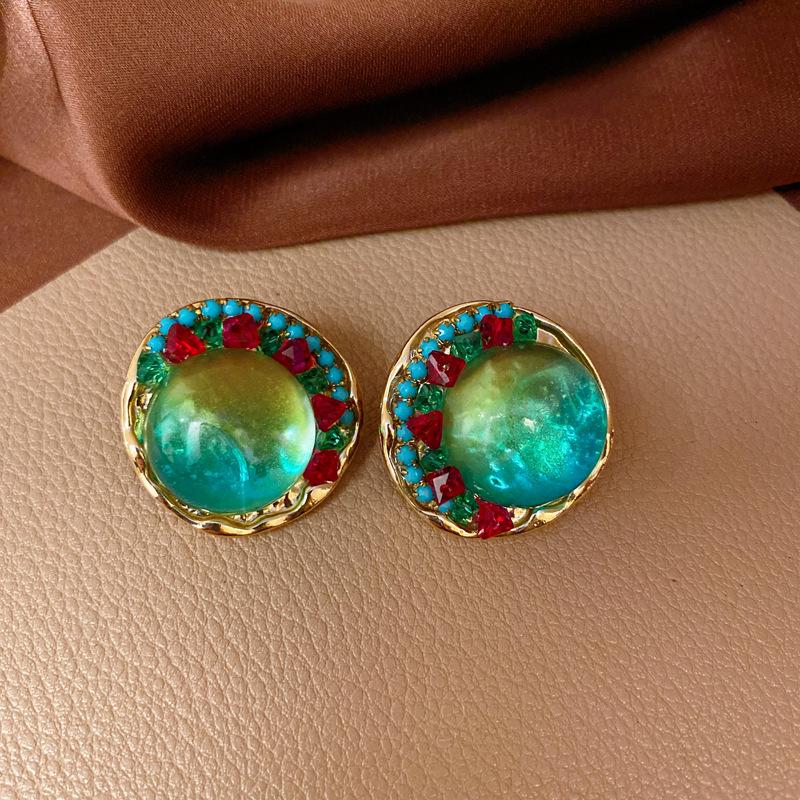 Luxurious Vintage Palace-Style Earrings for Women