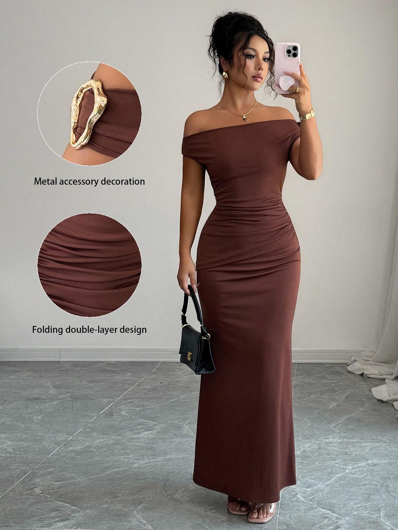 

2025 Autumn/Winter Elegant Off-the-Shoulder Long Dress – Sexy European/American Evening Gown Small кавовий