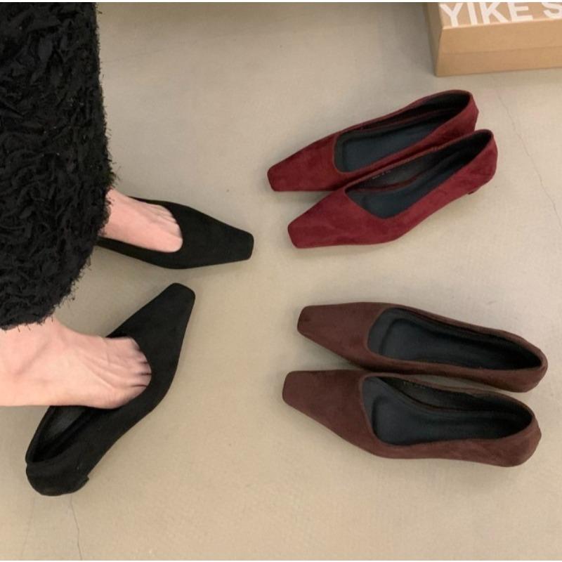2026 Autumn Women Pointed Toe Boat Shoes Fashion Red Ladies Elegant Dress Pumps Shoes Thin Low Heel Outdoor Dress Work Shoes