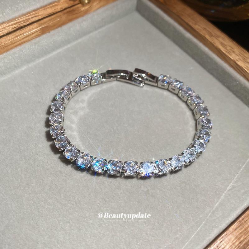 Super flash zircon geometric square buckle bracelet fashionable simple and versatile temperament bracelet light luxury high-end jewelry women