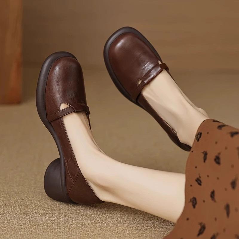 Thick-soled Small Leather Shoes Women's Spring and Autumn New Round Head Shallow Mouth Single Shoes One Pedal Middle Heel Women's Shoes
