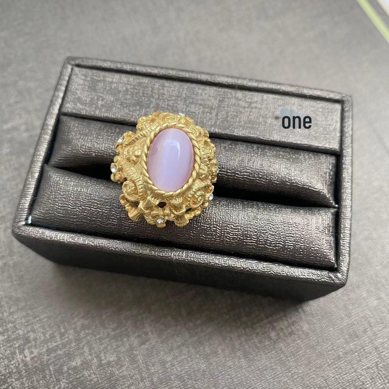 

Позолоченный комплект украшений в стиле средневекового дворца: Винтажные фиолетовые серьги, клипсы и кольцо