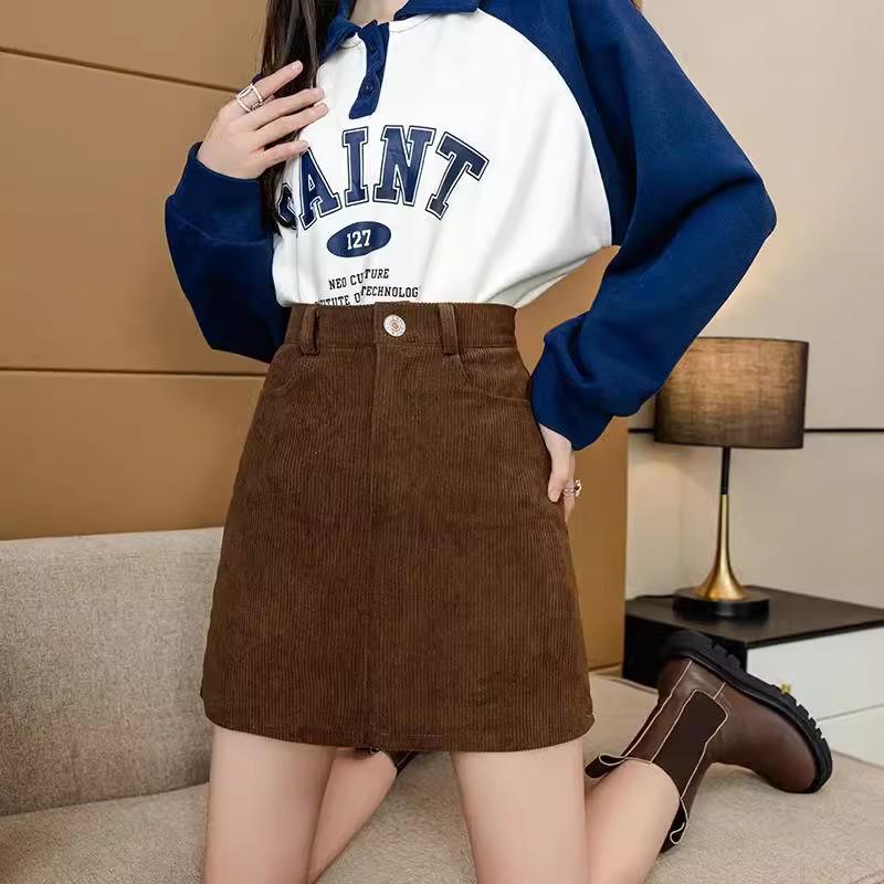 

Черная вельветовая юбка миди большого размера: Стройнящая осенне-зимняя одежда А-силуэта облегающего кроя для женщин L