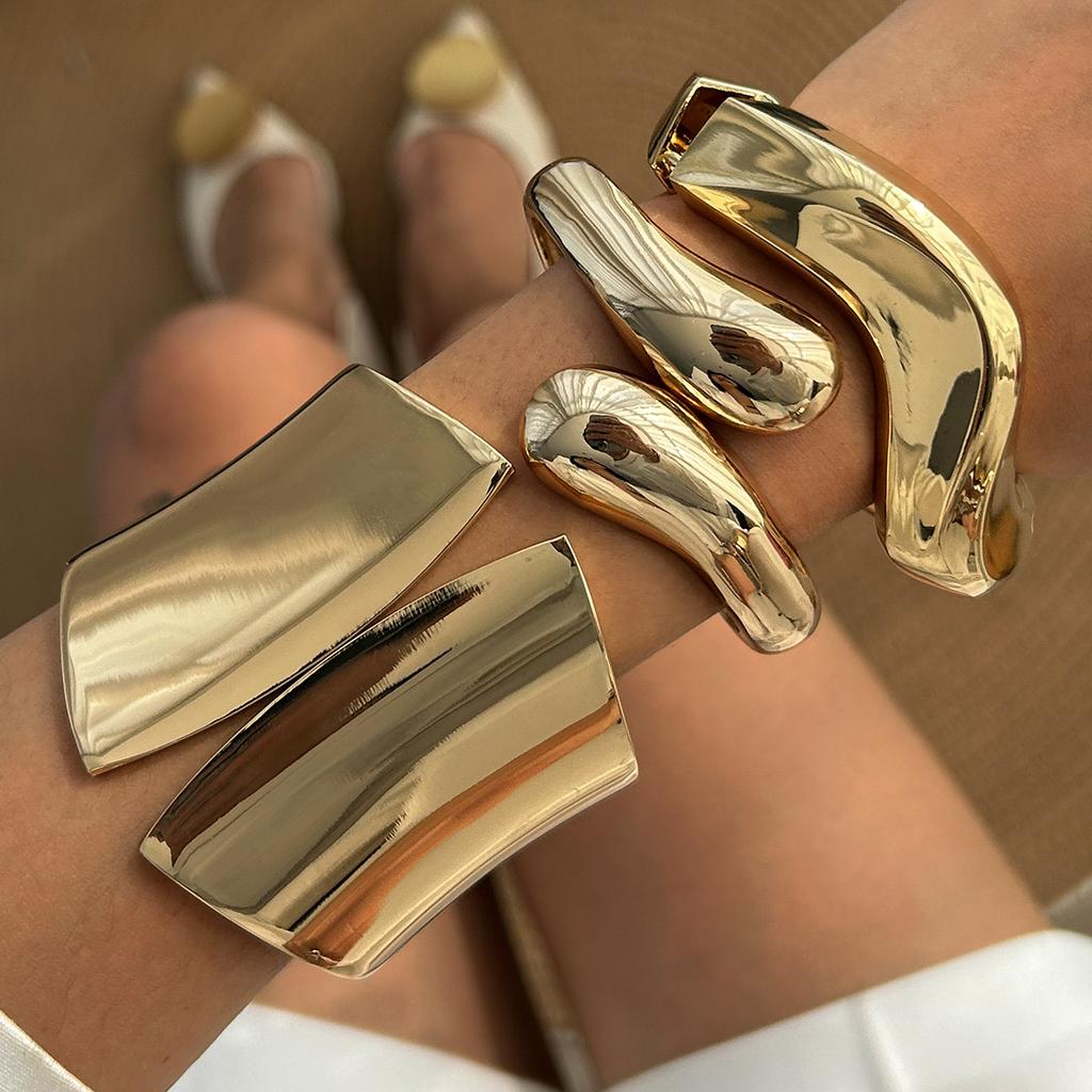 Design Sense Irregular Metal Wide Bracelet Bracelet Exaggerated Punk Glossy Spring Bracelet Female
