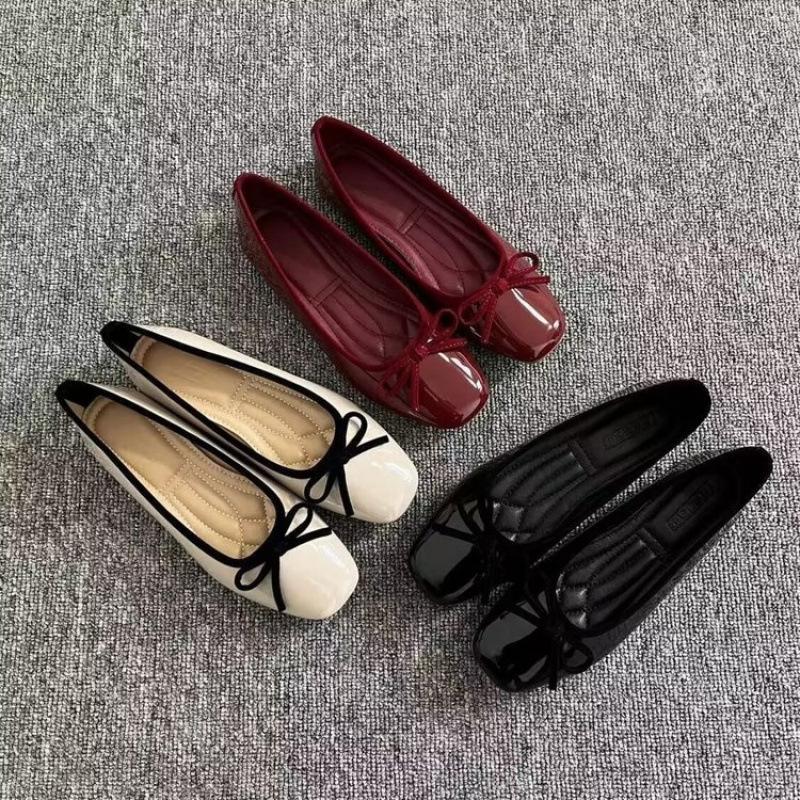 Soft leather shallow mouth single shoes 2025 new soft sole flat bottom square head French bow red women's shoes evening grandma shoes