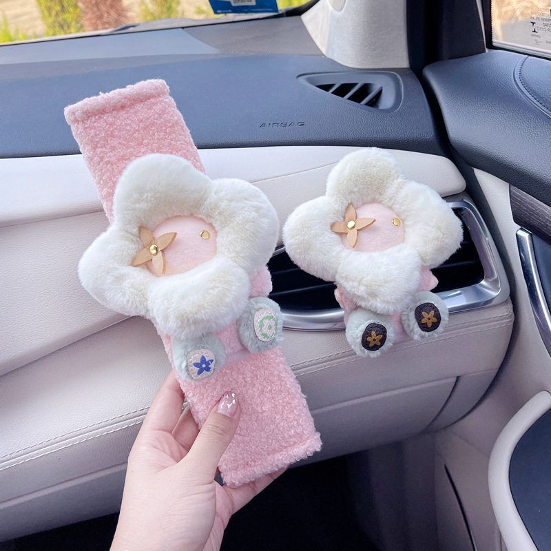 Car Seat Belt Shoulder Pads, Cute Sunflower Plush Dolls, Car Decorations, Suitable for All Seasons