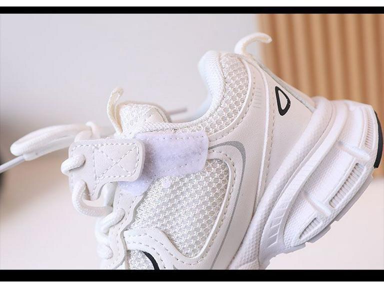 Dětské jarní tenisky 2024: Dívčí a chlapecké „dad shoes“