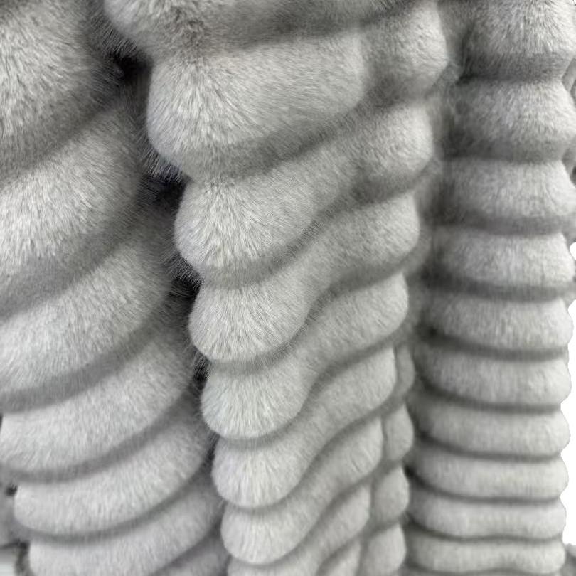 Cationic Chinchilla Plush Fabric: Soft, Warm Vertical Stripe Material for Autumn/Winter Clothing, Toys, and Shoes.