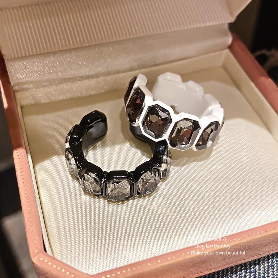Hexagonal Minimalist Alloy Ring With Sparkling Rhinestones For Female Fashion Accessories