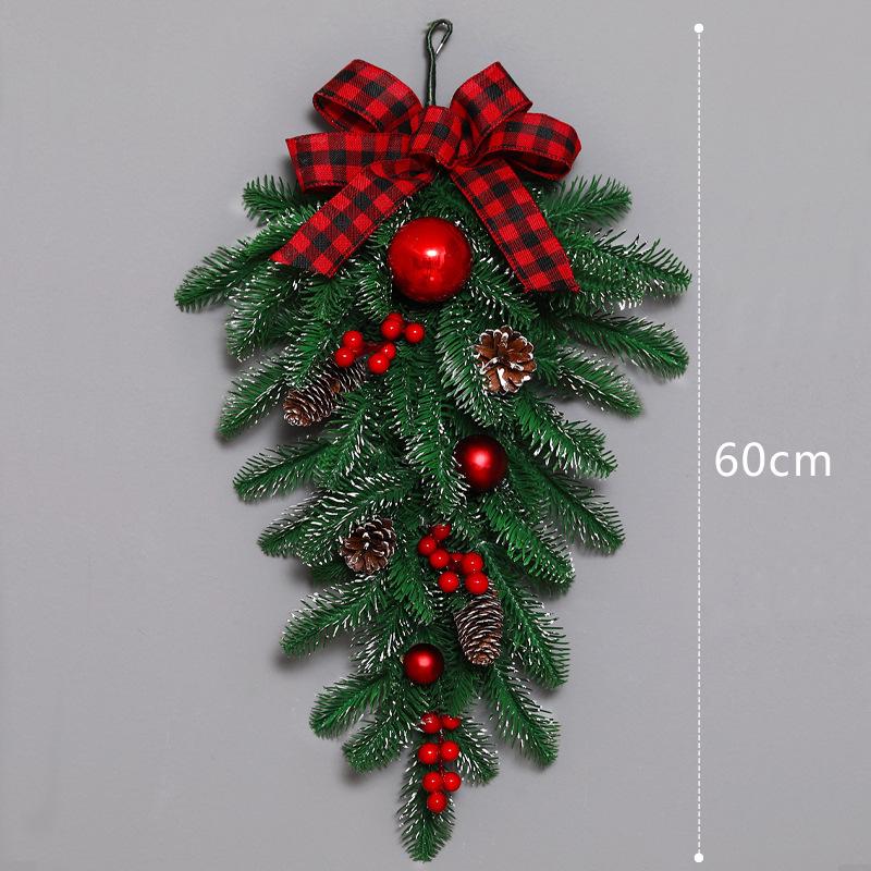 Festlicher Weihnachtsbaum-Kranz oder Geweih-Türhänger Dekoration
