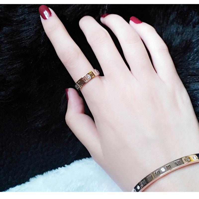 Korean Version of Fashion Temperament Retro Rose Gold Roman Numerals Diamond Ring Jewelry Women's