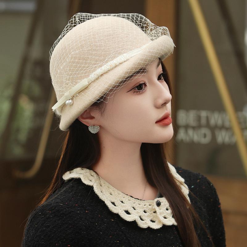 Women's Versatile Retro Elegant Dome Wool Felt Beret with Mesh Decoration - 2024 Autumn/Winter Collection