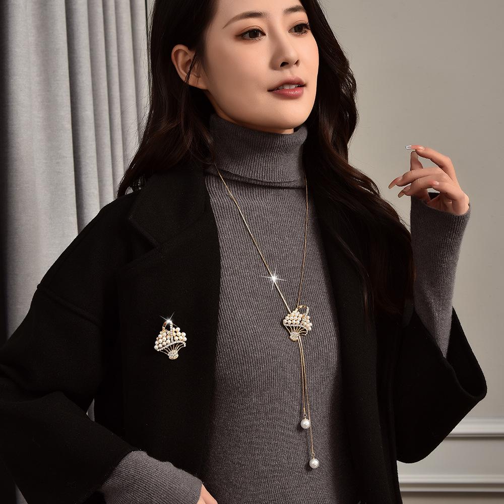 Straight One Two-Wear Autumn And Winter Pearl Flower Blue Sweater Chain Fringed Temperament Long Necklace Temperament Versatile Clothing