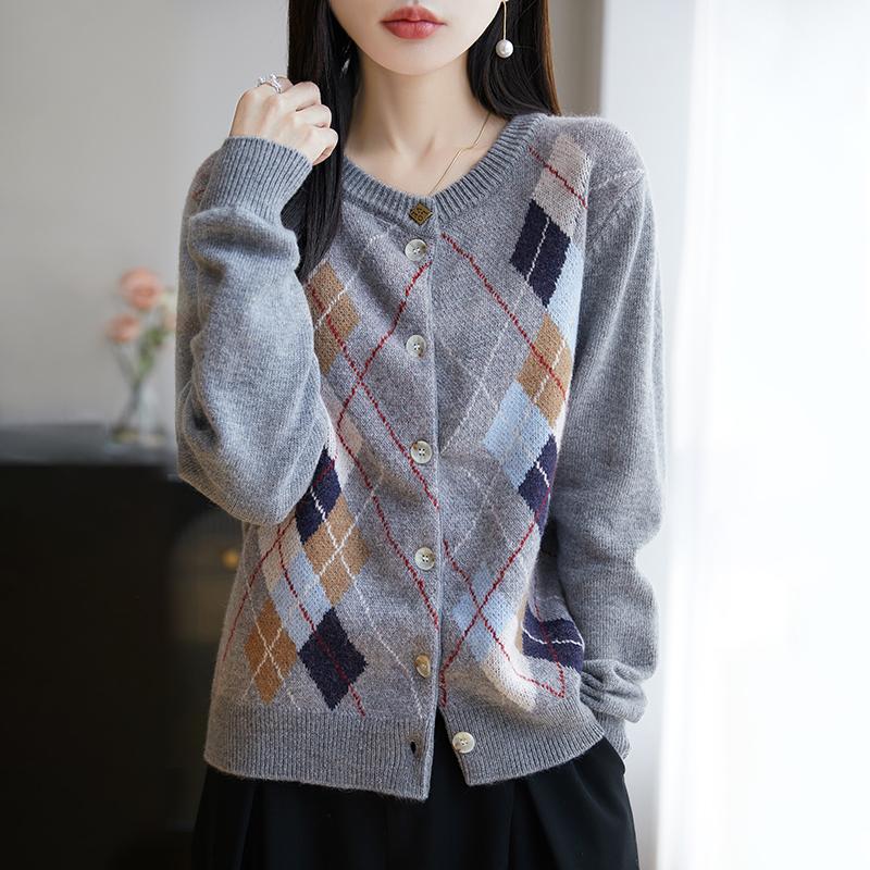 Cardigan ușor, 50% lână, 50% mătase de dud, pentru femei - tricotaje versatile pentru 4 sezoane pentru confort și stil pe tot parcursul anului