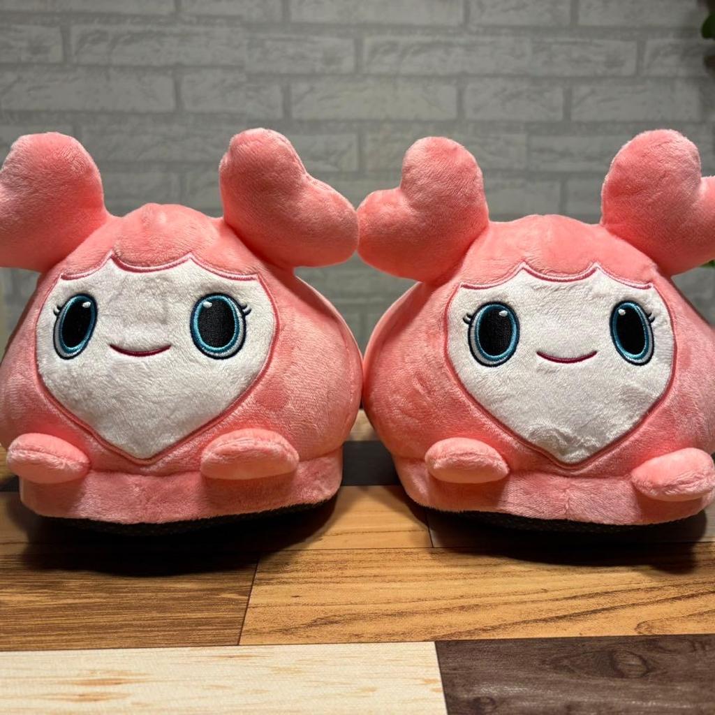[USED] TWICE LOVELYS GIGO Exclusive Momo Plush Slippers, Pink