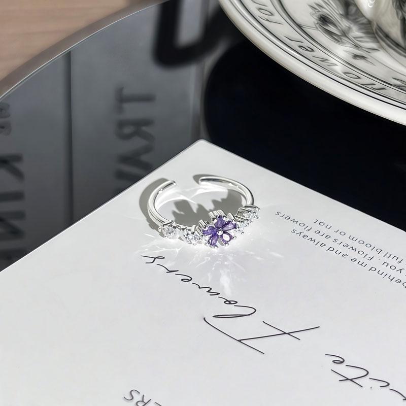 Korean-Style Purple Diamond Four-Leaf Clover Ring for Women - Elegant and Fashionable Index Finger Accessory