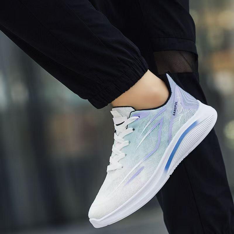 Sneakers Summer breathable running shoes New fly-woven shoes Casual shoes