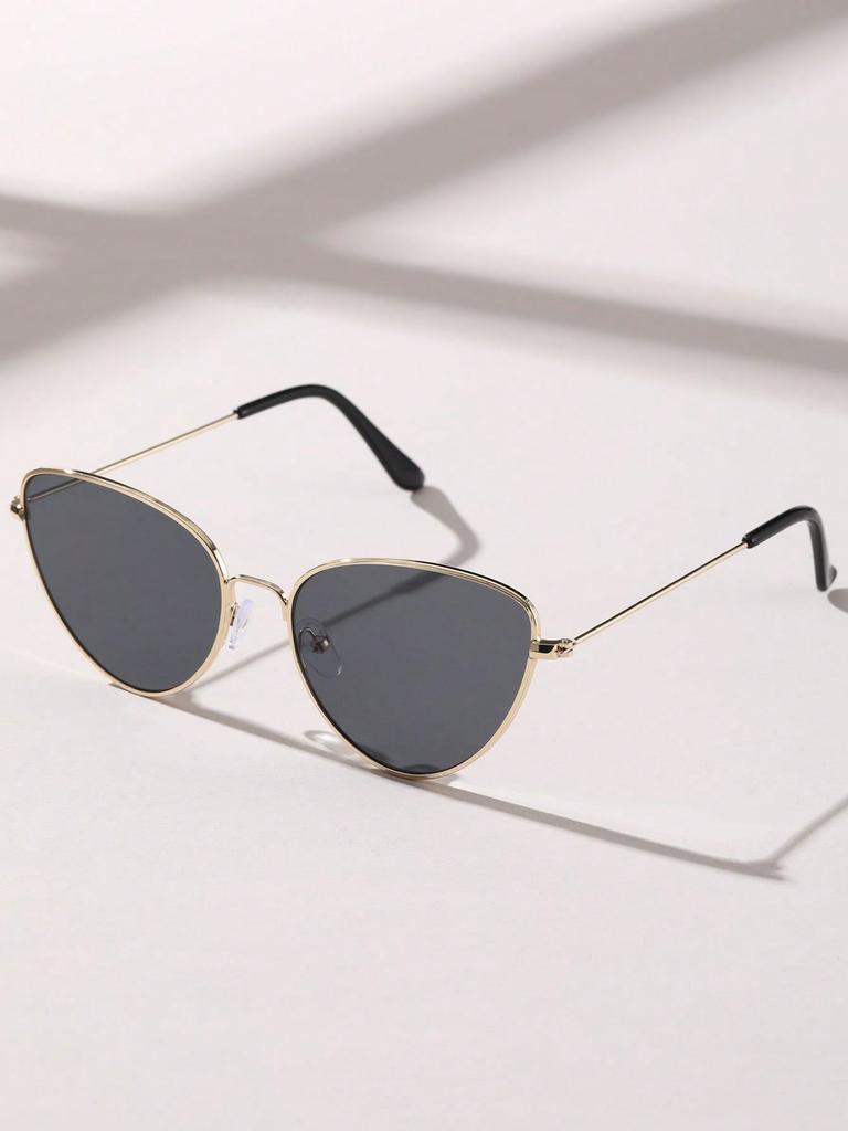 1PC Fashion Cat Eye Metal Frame Personality Sunglasses For Outdoor Daily Life Lively Shades Funny Eyewear Accessories.
