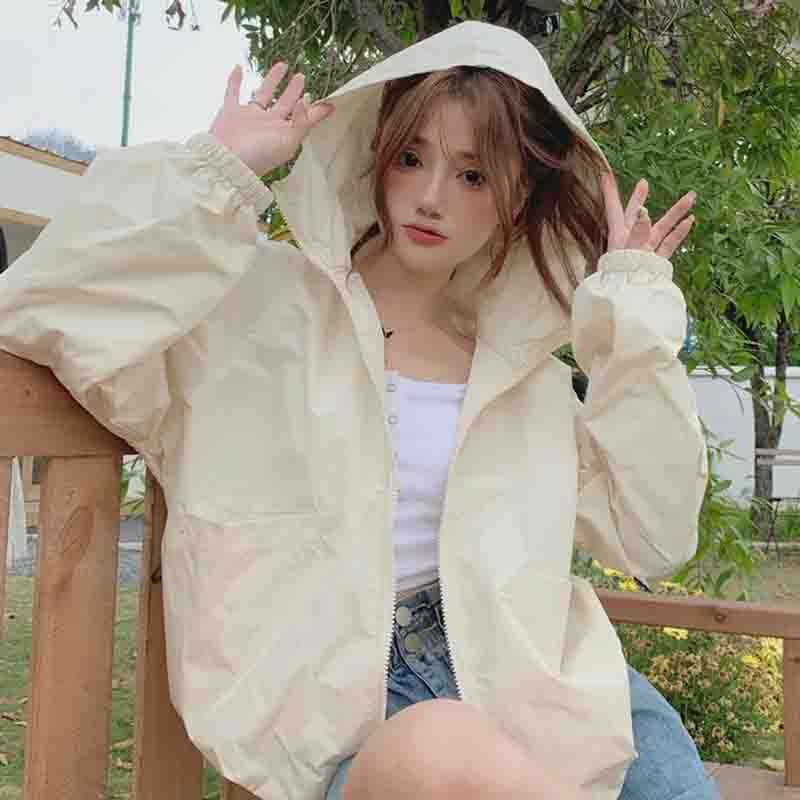 Women Summer Solid Color Loose Fit Sunscreen Clothing Jacket Female New Appear Thin Hooded Long Sleeved Sunscreen Clothing Coat