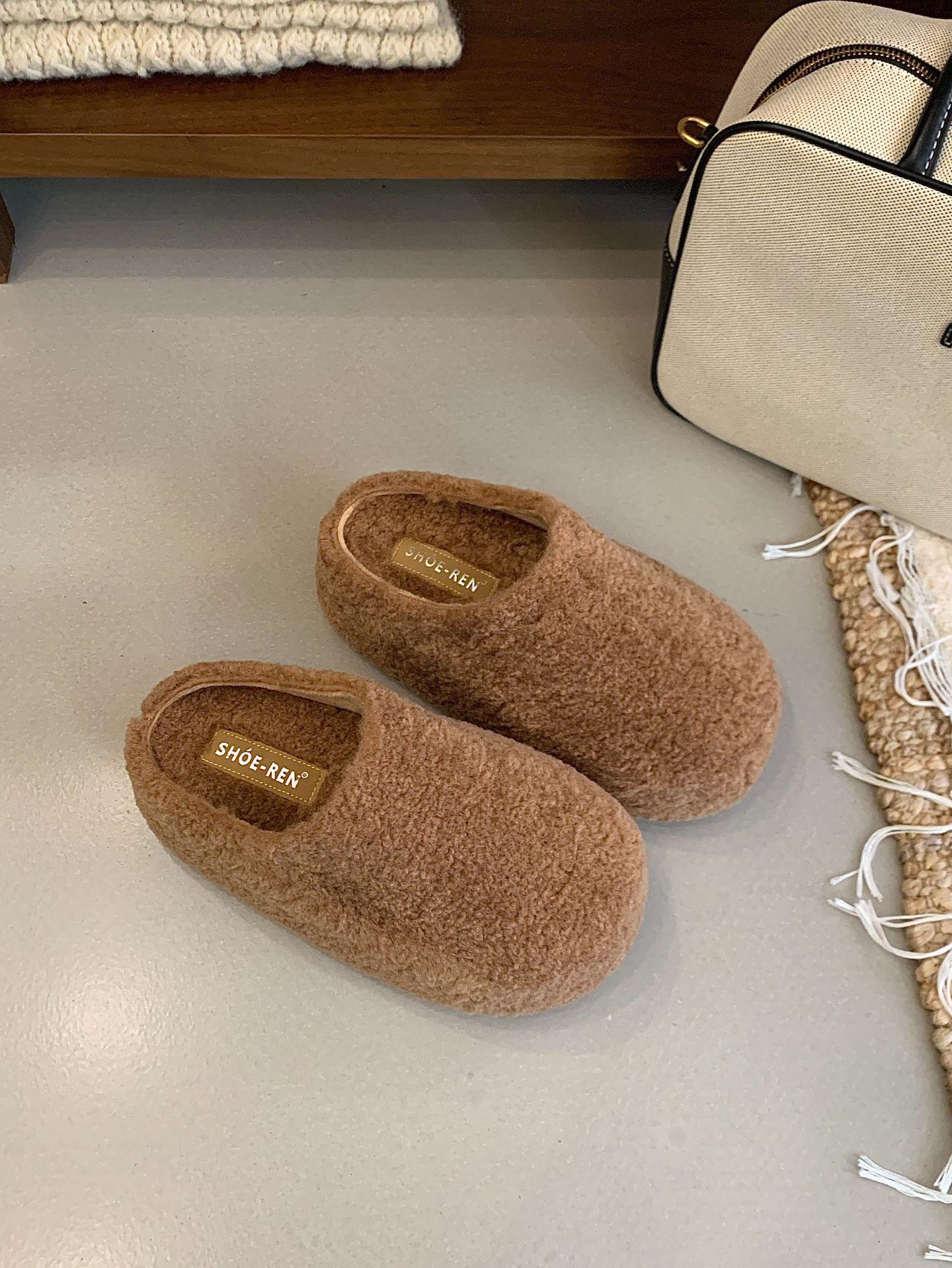 

Thick-soled plush shoes slippers women s shoes wear 2025 new autumn and winter plush half-toboken shoes 39