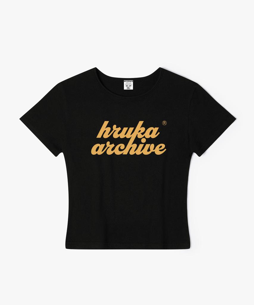 Hilukaakaibeu Overlap Yellow Logo Women'S Slim Fit Short Sleeve T-Shirt