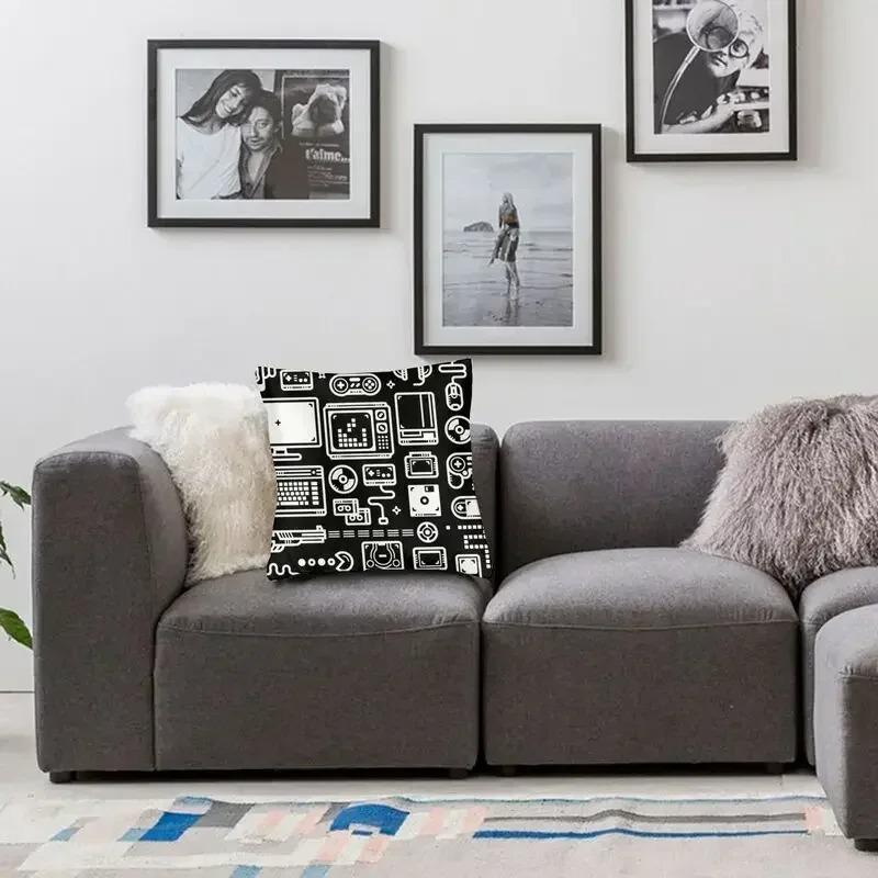Home Decor Retro Gaming Icons Pattern Pillow Cover Pattern Cushion Cover Suitable for Sofa Bedroom Car Pillow Cover