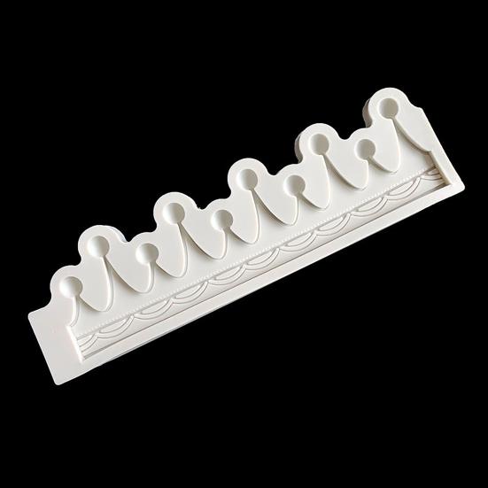 Temperature Resistant Candy Mold Reusable Lightweight Crown-shaped Chocolate Cake Silicone Mould