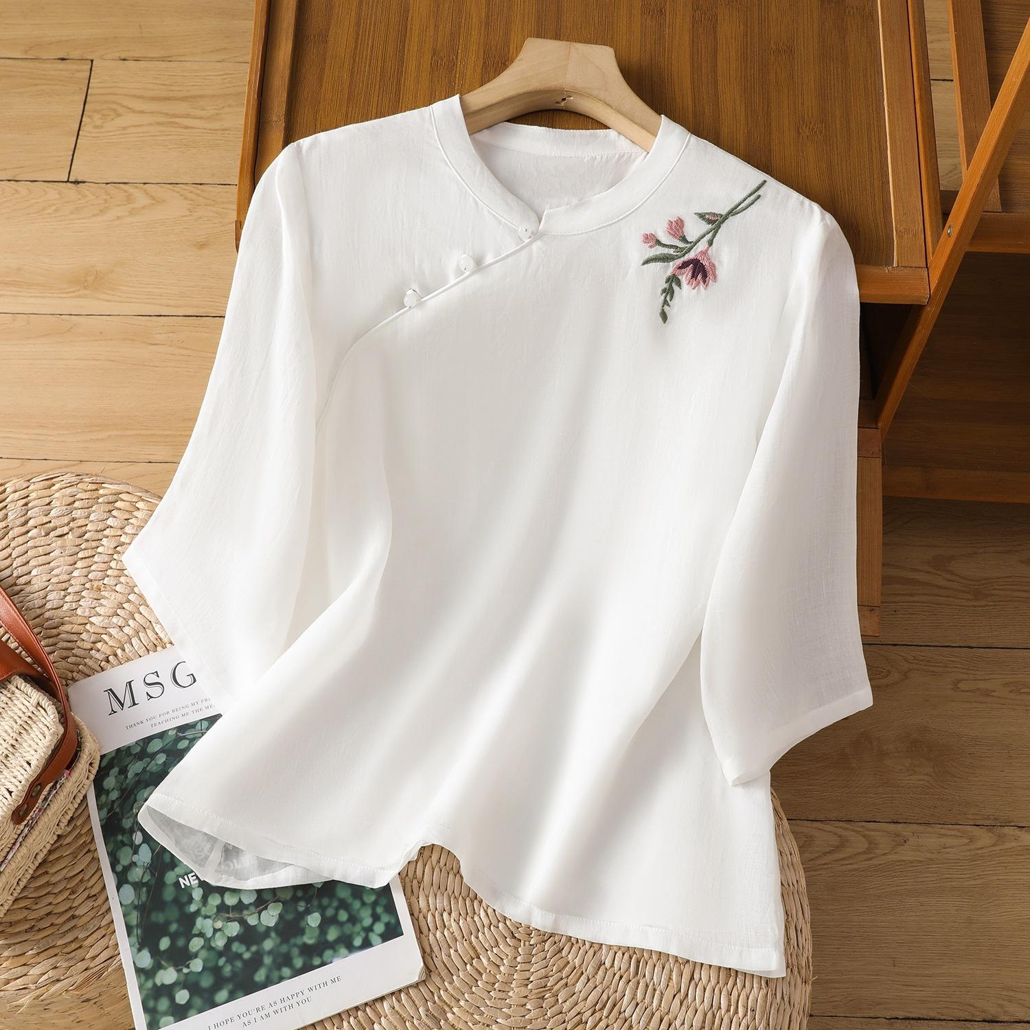 

2025 spring and summer new cotton and linen five-quarter-sleeved shirt women s heavy industry embroidered stand-up collar diagonal cardigan women s 2XL білий