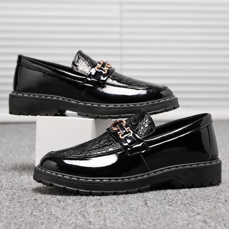 Spring and Autumn Glossy Small Leather Shoes Social Men's Shoes Casual Shoes Trendy Shoes Men's Lazy Shoes Nesting Trend One Pedal Small Size