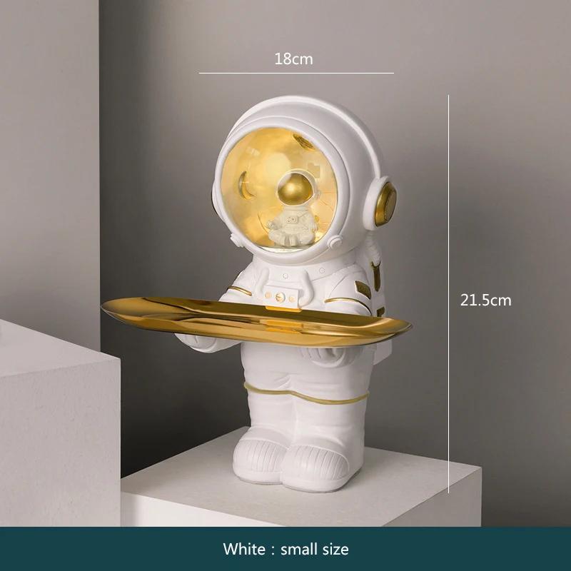 New Creative Astronaut Statue Storage Tray Nordic Home Decor Desk Storage Astronaut Figurine Living Room Table Decor Key Storage