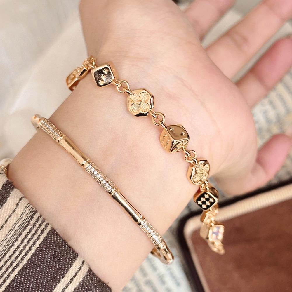 Retro Dice Four-Leaf Clover Trendy Bracelet for Women - Simple High-End and Exquisite