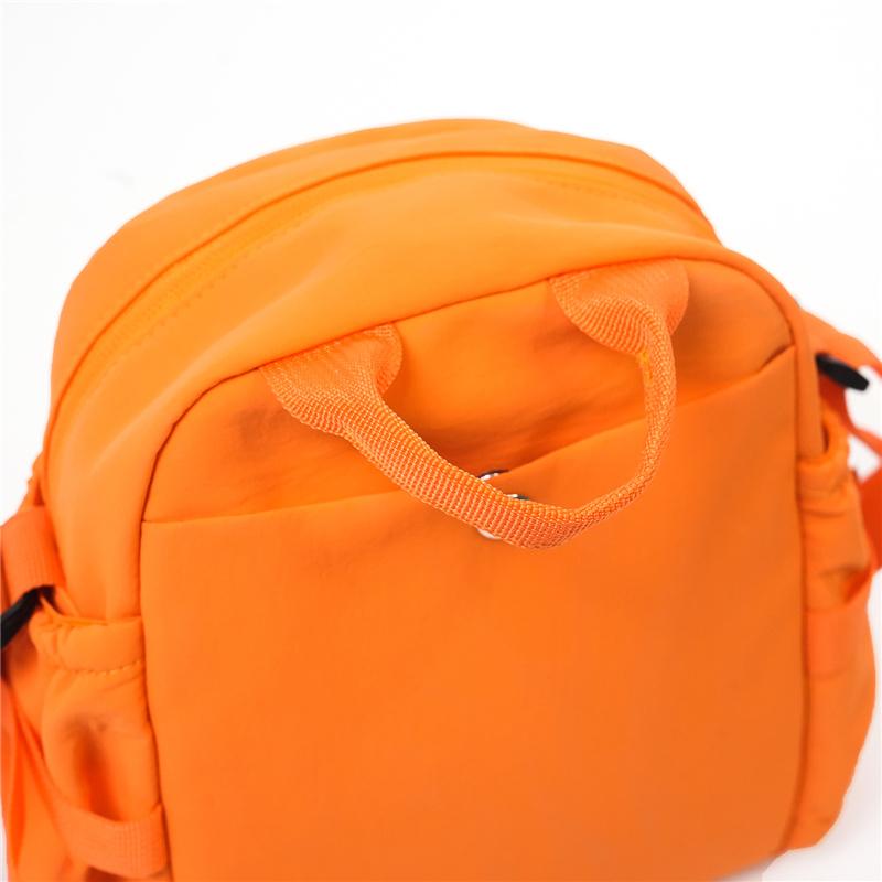 Outdoor Sports Large Capacity Shoulder Bag Unisex Lightweight Travel Kettle Bag Crossbody Bag