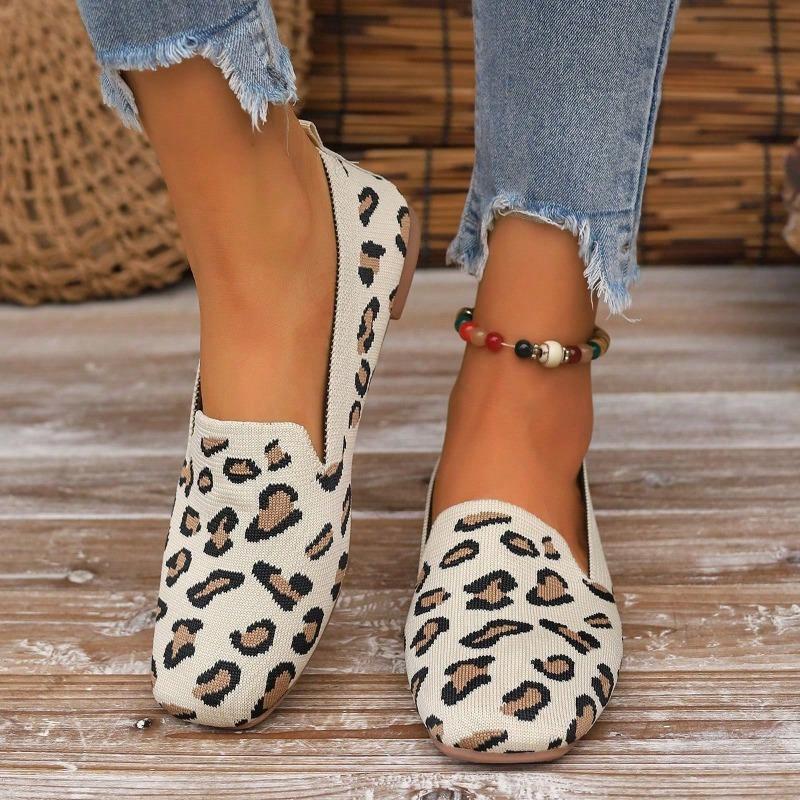 Neue Frühling neue quadratische Spitze flacher Boden Fliegenweberei einzelne Schuhe Damenfüße