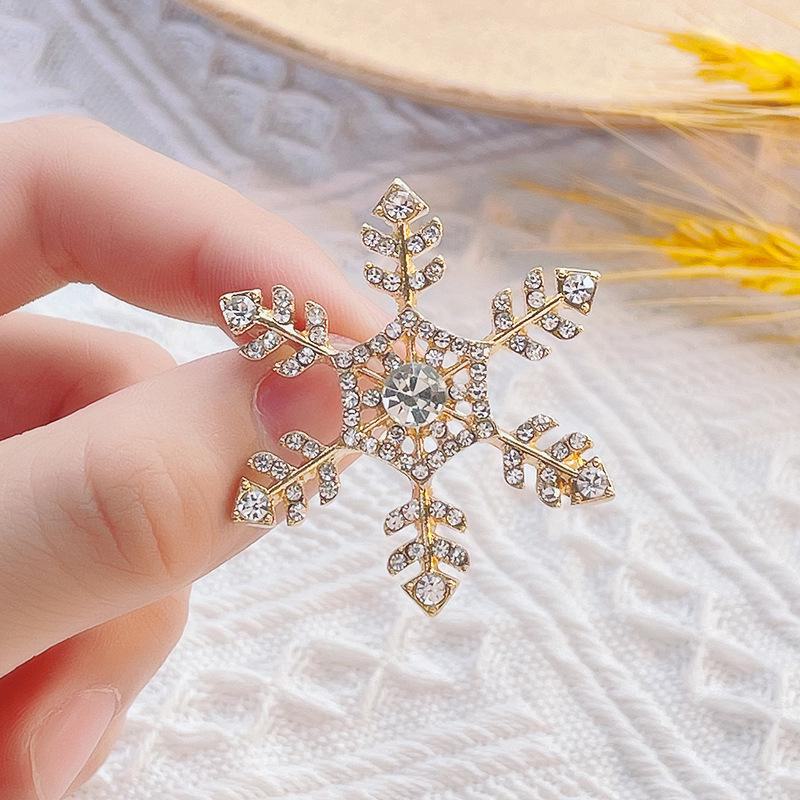 High-End Pearl & Rhinestone Butterfly Brooch for Women's Fashion Suits and Scarves
