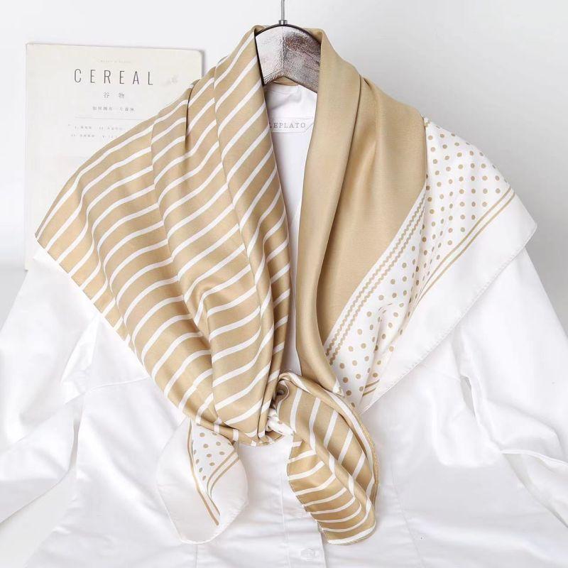 Versatile Shawl Animal Print Black And White Simple Large Square Scarf 90 * 90Cm Simulated Silk Twill Silk Women'S Silk Scarf