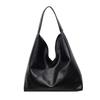 Large-capacity retro bag women's autumn and winter 2025 new simple and versatile shoulder underarm bag casual commuter tote bag