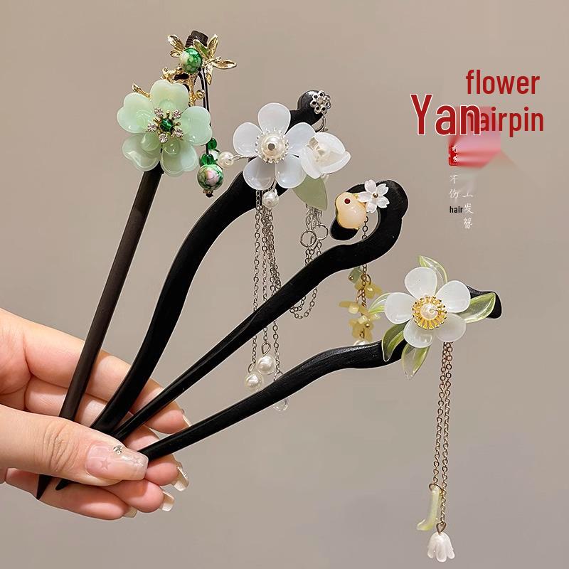 

Vintage Floral Tassel Sandalwood Hairpin - Chinese Hanfu Style Accessories