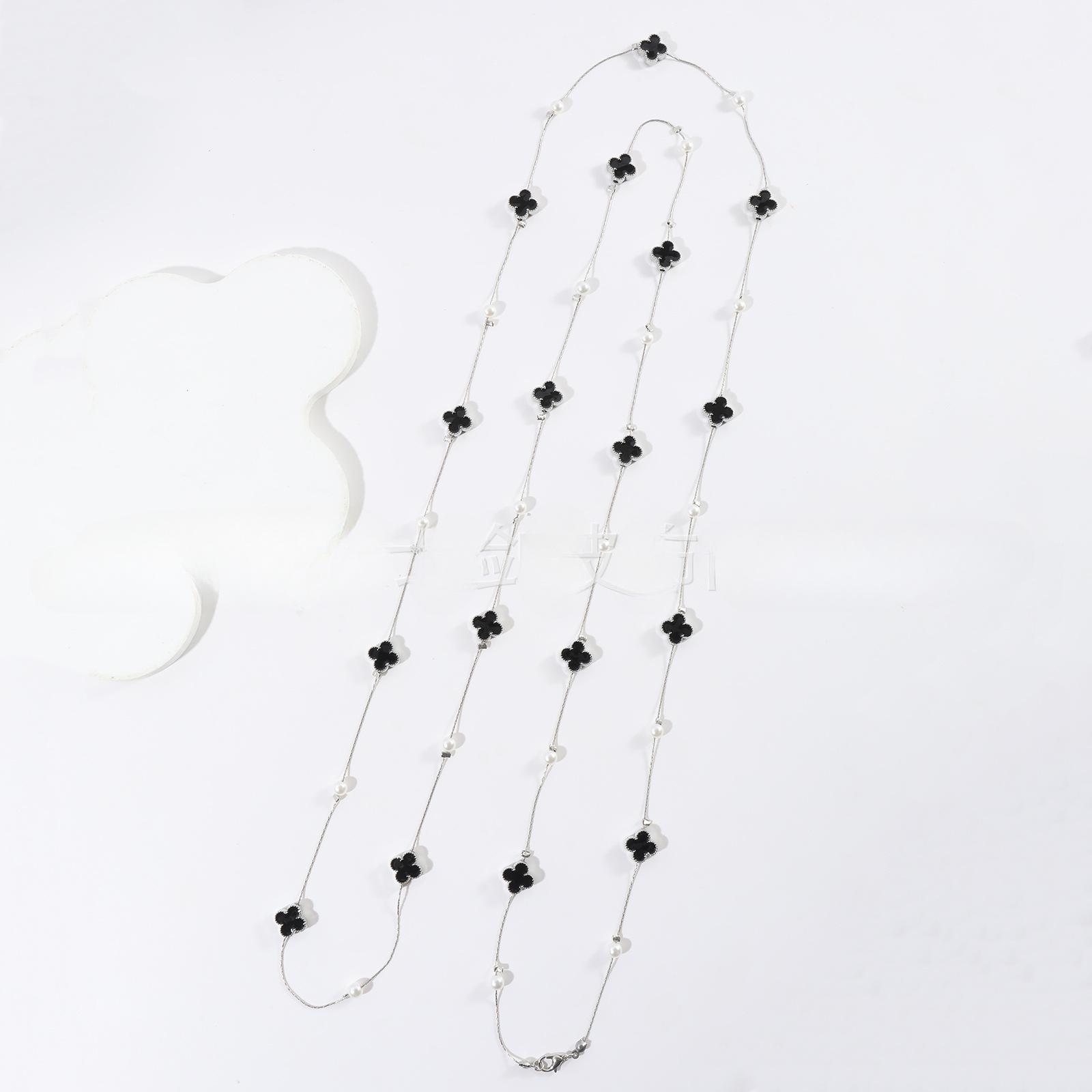 

Семнадцать цветов Четырехлистный клевер Капля масла Четырехлистный клевер 170 см Длинная женская цепочка для свитера Осень и Зима Новое ожерелье