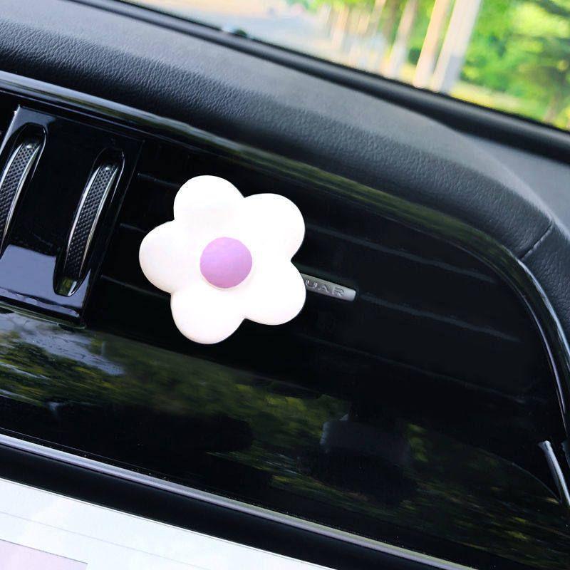 

Car Decoration for Women: Tulip Car Fragrance, Car Perfume, Aroma Diffuser, Flower-Shaped Air Freshener, Interior Ornament [Purple and White Flowers]