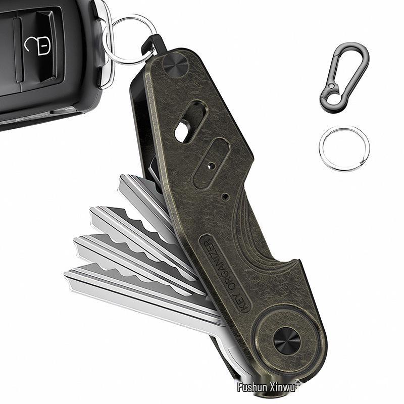 Retro Metal Alloy Keychain Organizer: Compact & Portable Foreign Gift Clip