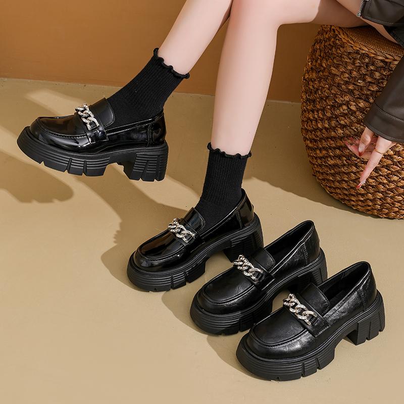2025 Women Versatile Leather Shoes Large Size New Round Toe British Style Thick Sole Height-enhancing Shoes Fashionable