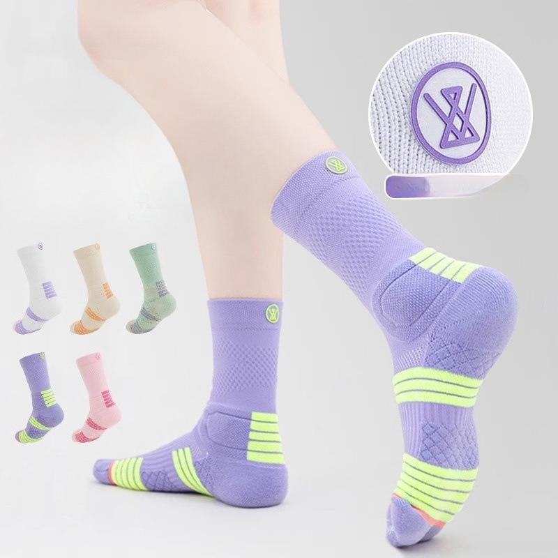 

Professional Badminton Socks for Women In Spring and Summer, Thickened Towel Bottom, Mid-tube Running and Sports, Long Tube Anti-slip 1 pair білий
