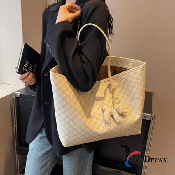 High Capacity Leather Daily Simple High-Quality Shoulder Bag + Leather Keyring