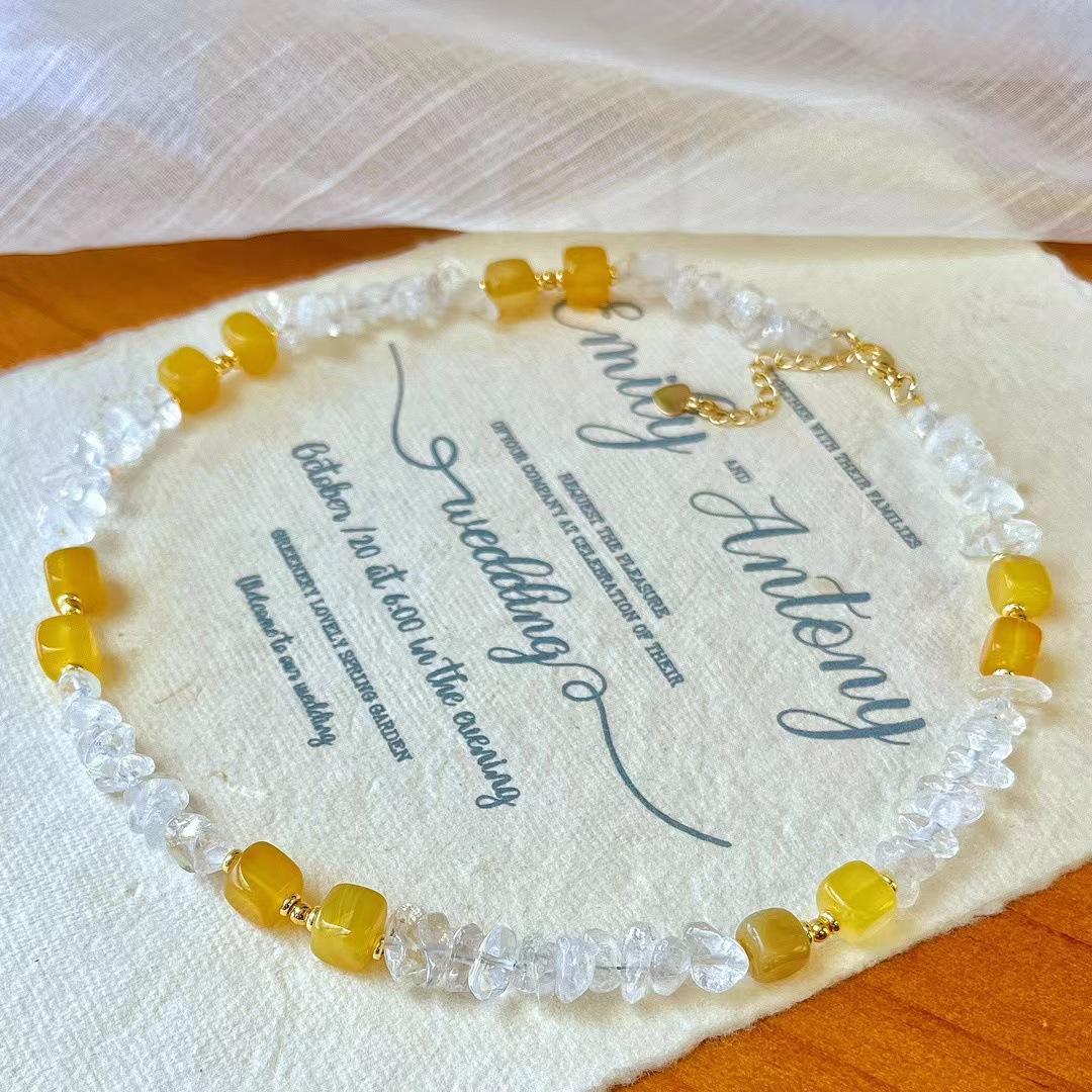 Retro Beaded Natural White Crystal Chalcedony Sugar Cube Necklace Female Atmosphere Clavicle Chain Niche Fairy