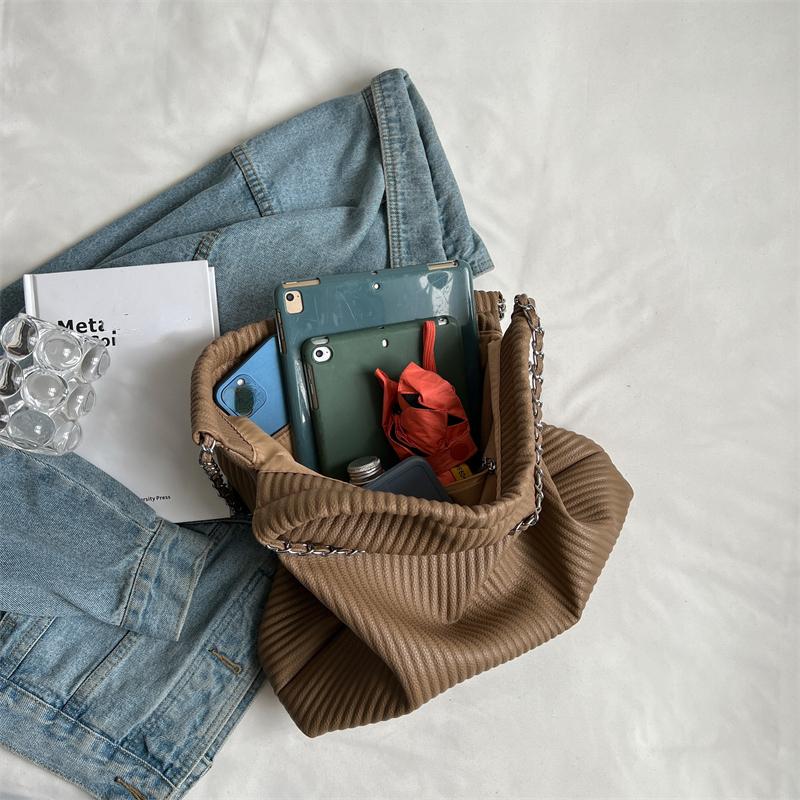 Fold Shoulder Bags for Women 2024 Winter New In Vintage Chain Large Capacity Leather Handbags Travel Totes Bag