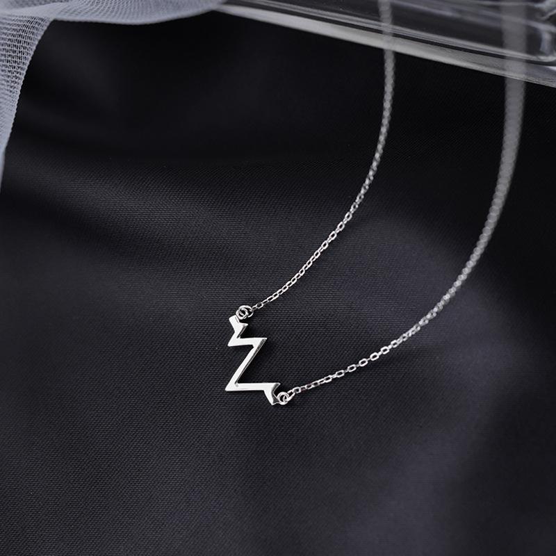 S925 Sterling Silver 'W' Initial Necklace - Luxurious Summer Collarbone Chain