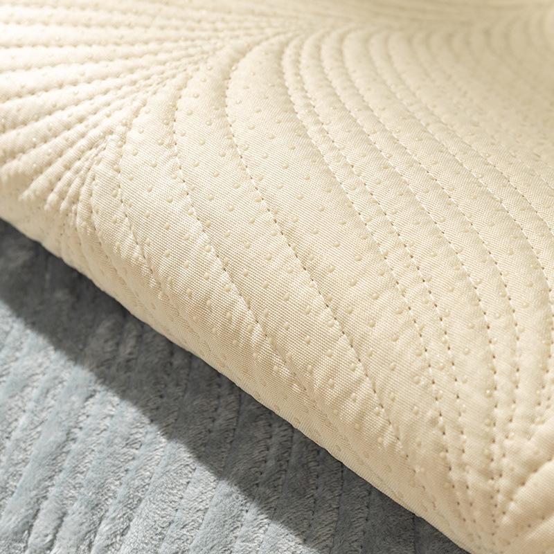 Light Luxury Plush Sofa Mat Winter Thickened Anti Slip and Dust Cover Cloth Solid Color Full Coverage Sofa Cover with Anti Cat Paw Towel