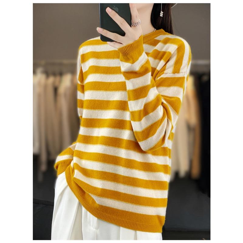 Women's Autumn and Winter Striped Base Layers, Sweaters, Knitwear, Warm Round Necks, Casual and Versatile