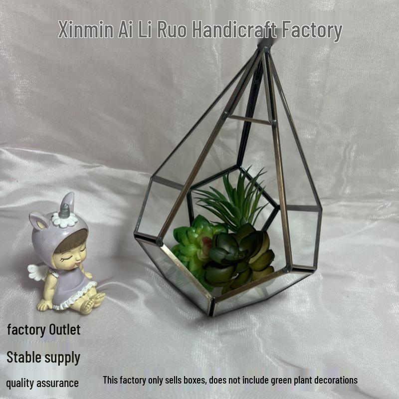 

European Style Copper Edge Geometric Glass Greenhouse Preserved Flower and Succulent Decorative Box 11*11*14.5cm