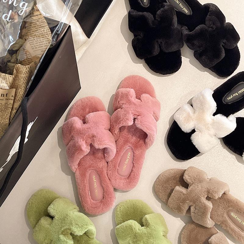 Black and White Fluffy Slippers for Women To Wear Autumn Models 2025 Super Soft Waxy Mink Hair Flat Bottom High-end One-word Cotton Mop